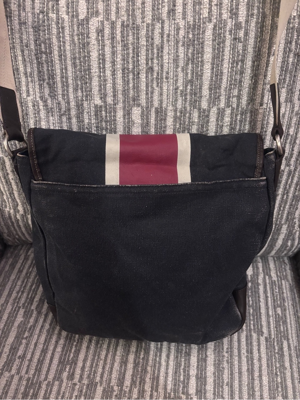 Coach Canvas Messenger Bag in Navy Blue with Red and White Stripe - Picture 4 of 8